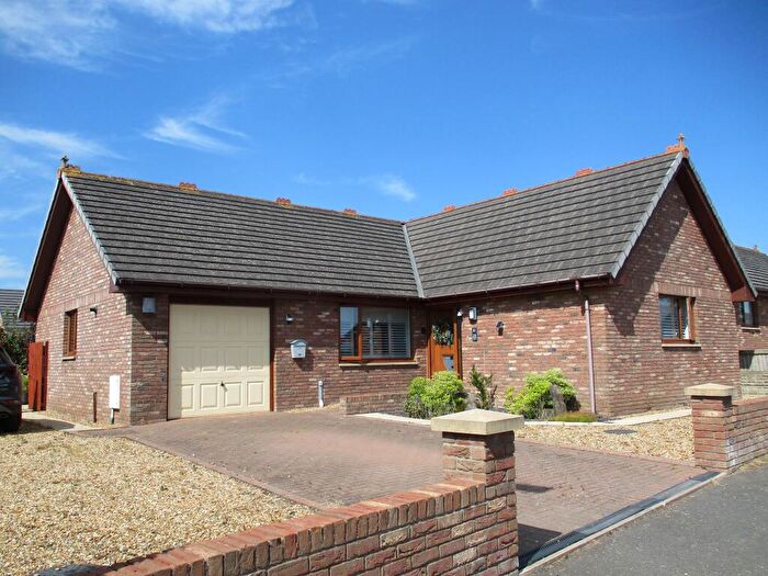 3 Bedroom Detached Bungalow For Sale In Windermere Road, Annan, Dumfries And Galloway, DG12