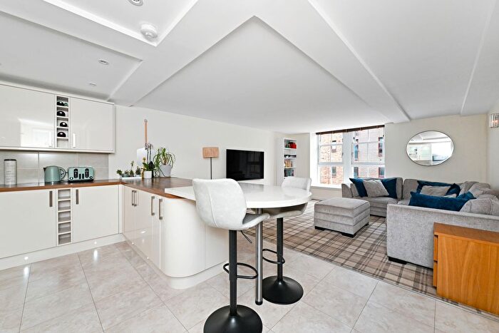 2 Bedroom Flat For Sale In / Hermand Crescent, Slateford, Edinburgh, EH11