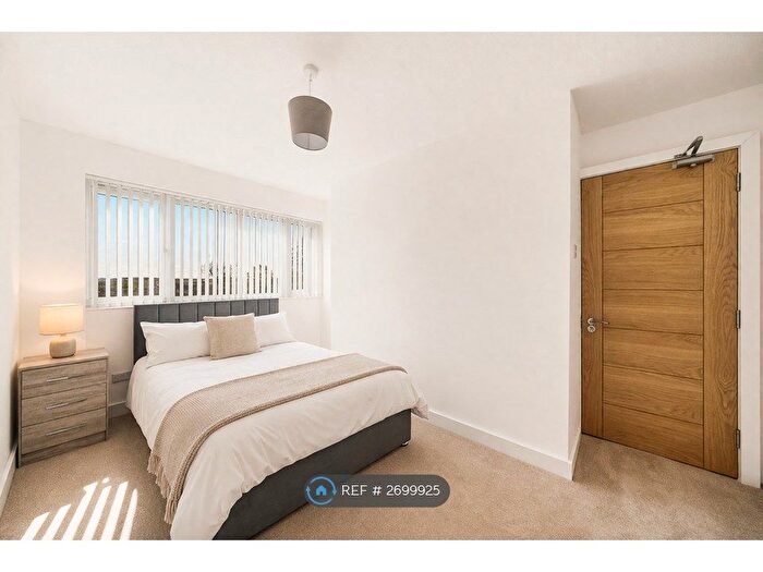 5 Bedroom Terraced House To Rent In Witches Walk, Bridgwater, TA6