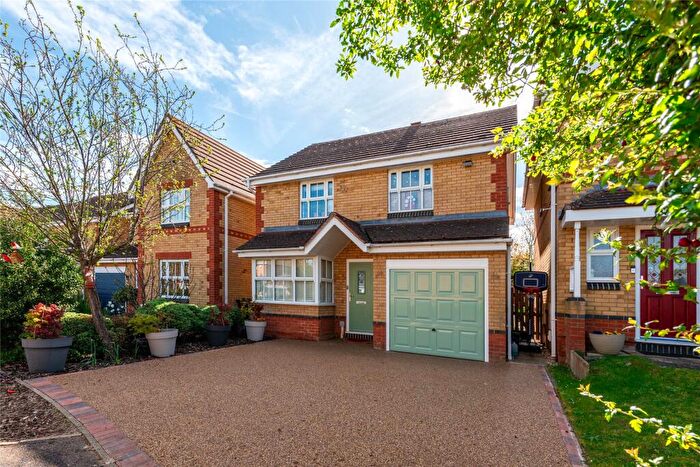 3 Bedroom Detached House For Sale In Leary Crescent, Newport Pagnell, Buckinghamshire, MK16