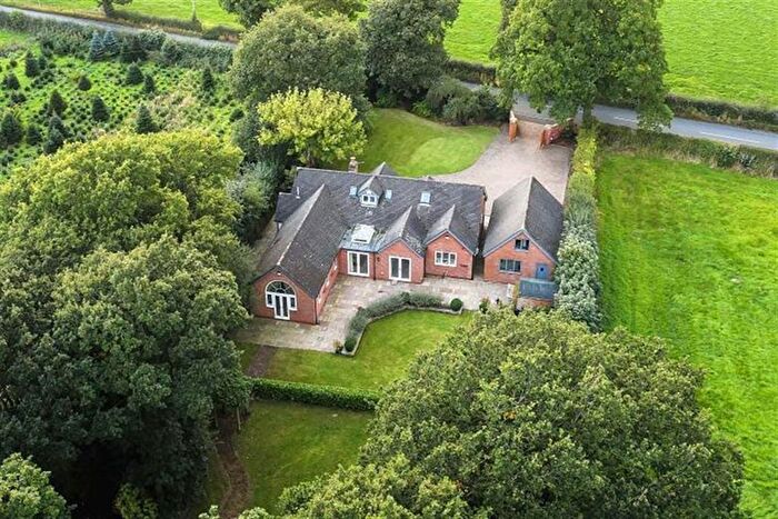 4 Bedroom Detached House For Sale In High Legh Road, Lymm, WA13