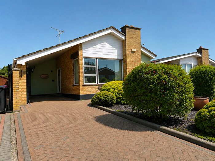 3 Bedroom Detached Bungalow For Sale In Nobles Green Close, Eastwood Leigh-On-Sea, SS9
