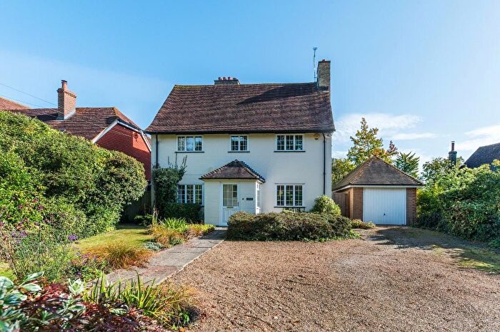 4 Bedroom Detached House For Sale In Smallhythe Road, Tenterden, Kent, TN30