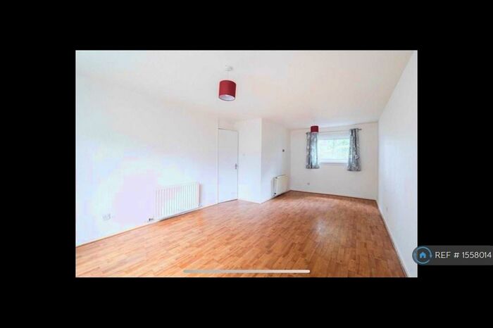 2 Bedroom Flat To Rent In Larch Drive, East Kilbride, Glasgow, G75
