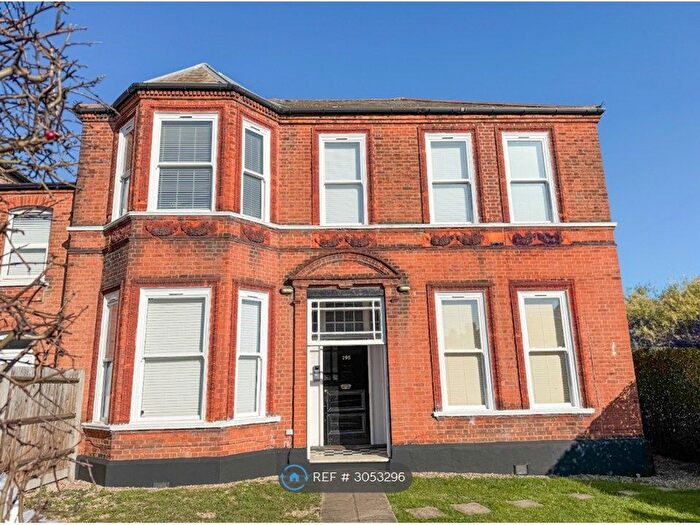 2 Bedroom Flat To Rent In Brownhill Road, London, SE6
