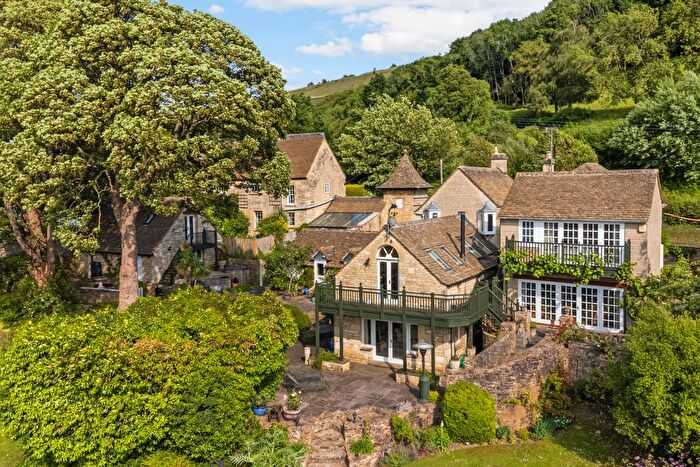 4 Bedroom Detached House For Sale In Broad Street, Selsley West, GL5