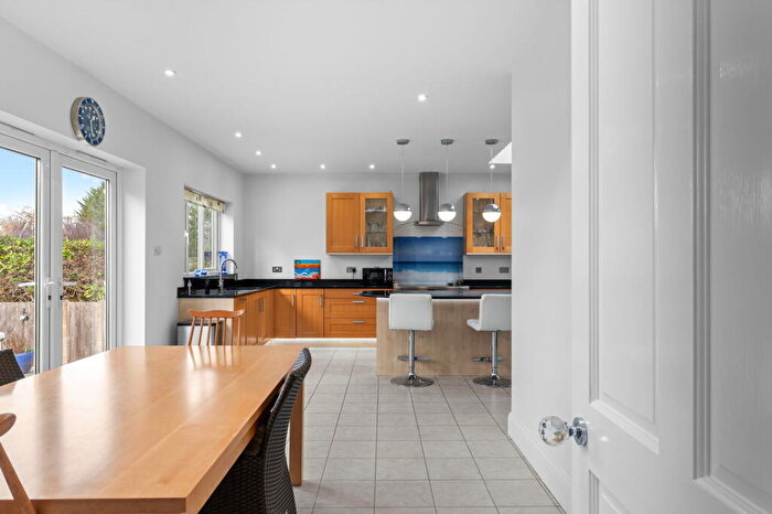 5 Bedroom Semi-Detached House For Sale In Wickham Avenue, CR0