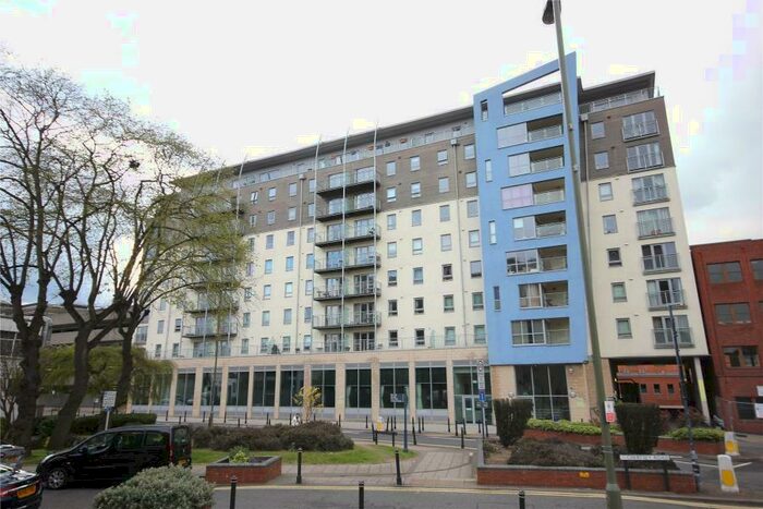 1 Bedroom Flat To Rent In Woking, GU21