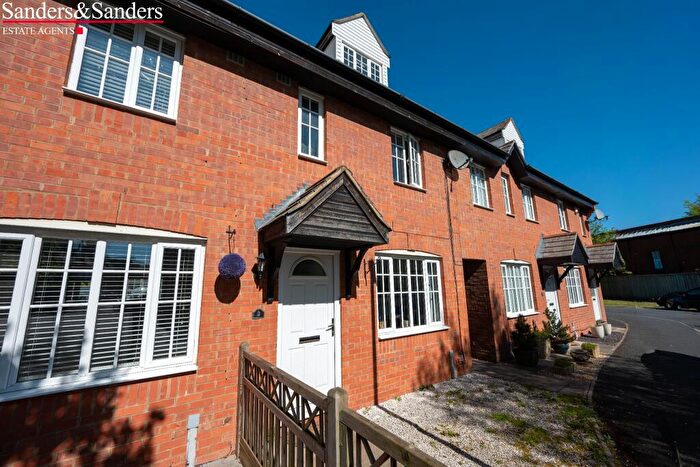 3 Bedroom Terraced House For Sale In Minerva Mews, Alcester, B49