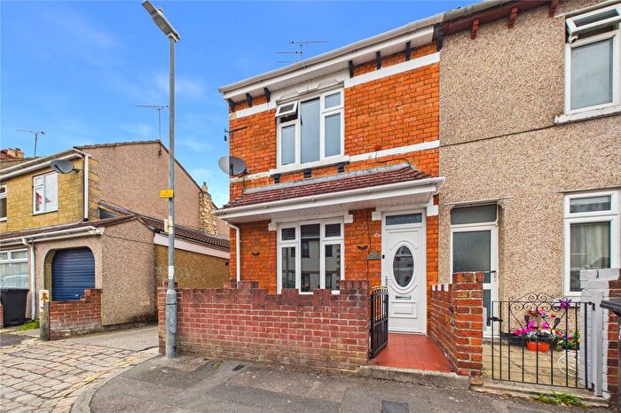 2 Bedroom End Terrace House For Sale In Argyle Street, Swindon, Wiltshire, SN2