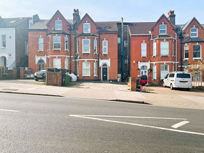 Block Of Flats For Sale In Knights Hill, London, SE27