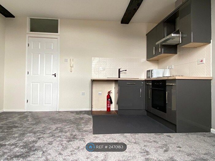 1 Bedroom Flat To Rent In Eagle Parade, Buxton, SK17