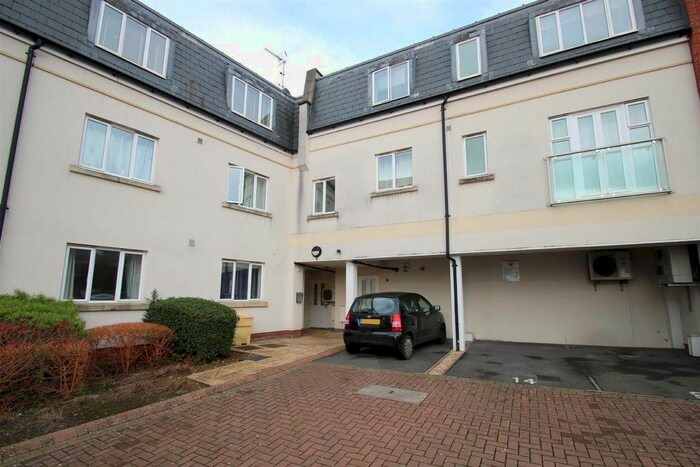 1 Bedroom Flat To Rent In Ushers Court, Trowbridge, BA14