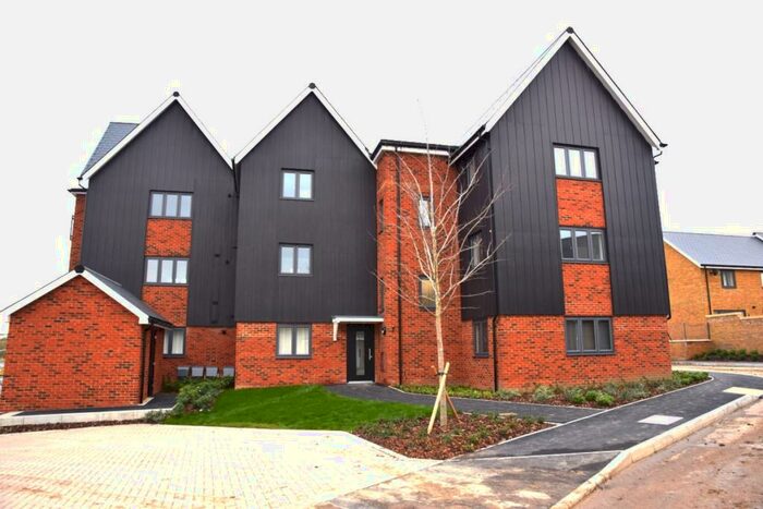 2 Bedroom Apartment To Rent In Amsterdam Way, Northfleet, Gravesend, Kent, DA11