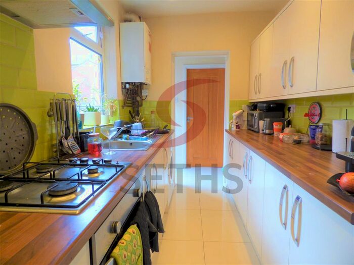 3 Bedroom Terraced House To Rent In Grasmere Street, Leicester, LE2