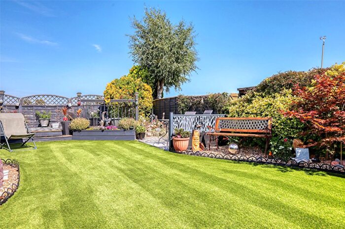 2 Bedroom Semi-Detached House For Sale In Little Wakering Road, Little Wakering, Essex, SS3