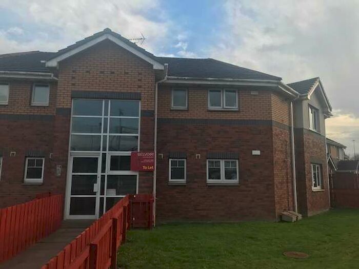 2 Bedroom Apartment To Rent In Tormore Street Glasgow, G51