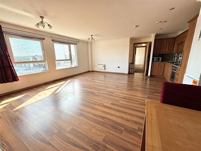 2 Bedroom Flat To Rent In Cranston Street, Glasgow, G3