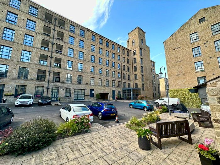 1 Bedroom Flat To Rent In Quarry Bank Mill, Stoney Lane, Longwood, Huddersfield, HD3