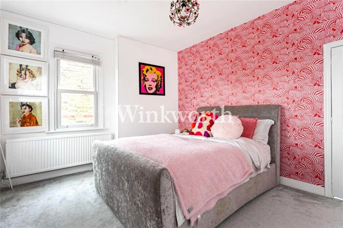 5 Bedroom Detached House To Rent In Old Park Road, London, N13
