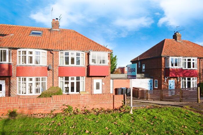3 Bedroom Semi-Detached House For Sale In The Crescent, Green Hammerton, York, YO26