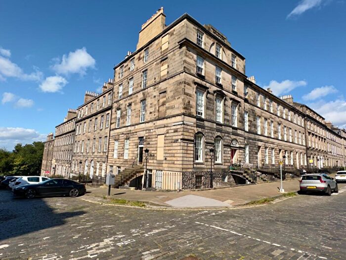 2 Bedroom Flat To Rent In Dundonald Street, New Town, Edinburgh, EH3