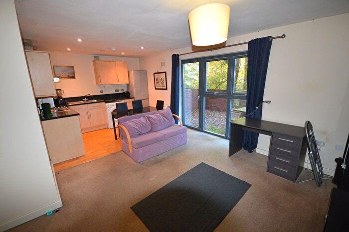 2 Bedroom Flat To Rent In Adelaide Lane, Sheffield, South Yorkshire, S3
