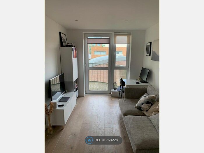 1 Bedroom Flat To Rent In Maltby House, London, SE3