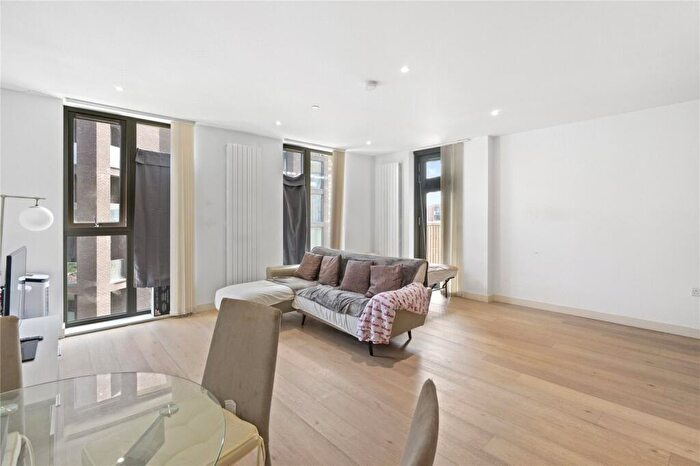 1 Bedroom Apartment To Rent In Admiralty Avenue, E16