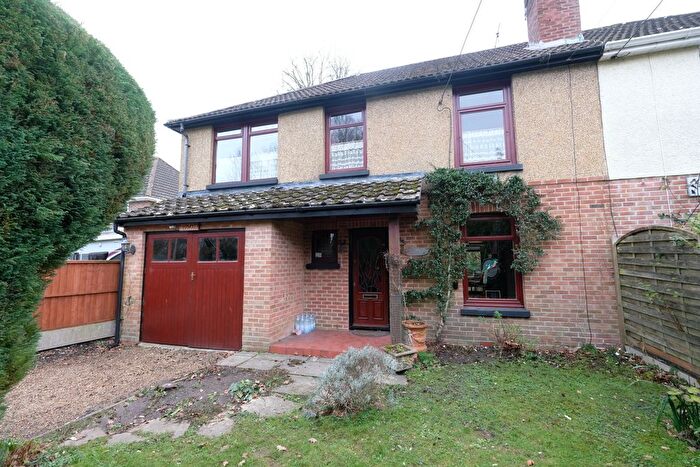 4 Bedroom Semi-Detached House For Sale In Tavells Lane, Marchwood, SO40