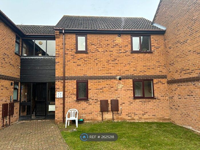 1 Bedroom Flat To Rent In Cardington Court, Acle, NR13