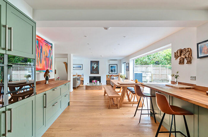 4 Bedroom Detached House For Sale In New Lane, Sutton Green, Guildford, Surrey, GU4