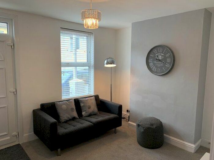 4 Bedroom Terraced House To Rent In Gardiner Street, Gillingham, Medway, ME7