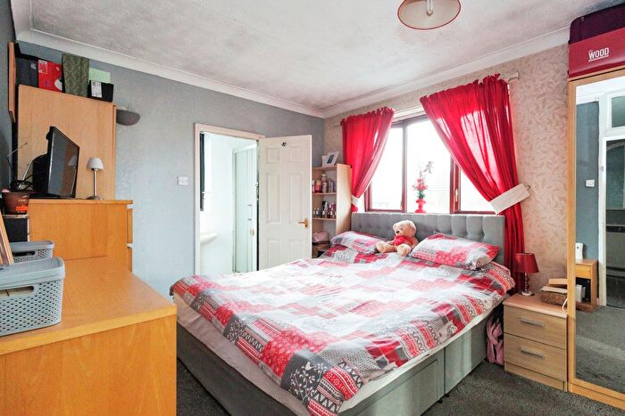 4 Bedroom Detached House For Sale In Mary Street, Droylsden, Lancashire, M43