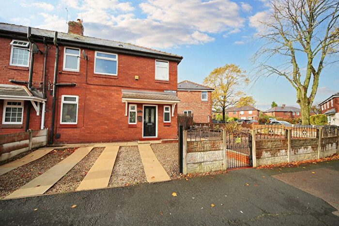 3 Bedroom Semi-Detached House For Sale In Portland Street, Pemberton, WN5