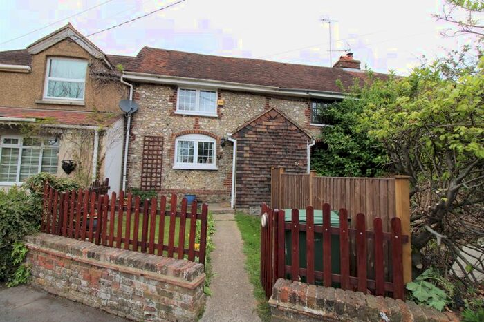 2 Bedroom Cottage To Rent In London Road, West Kingsdown, Sevenoaks, TN15
