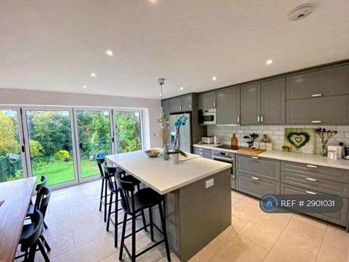5 Bedroom Semi-Detached House To Rent In Ambleside Drive, Oxford, OX3