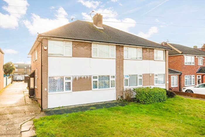 2 Bedroom Maisonette To Rent In Star Road, Uxbridge, UB10