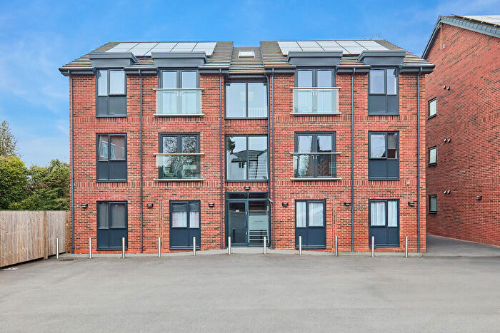 2 Bedroom Apartment For Sale In Hillmorton Road, Hillmorton, Rugby, CV22