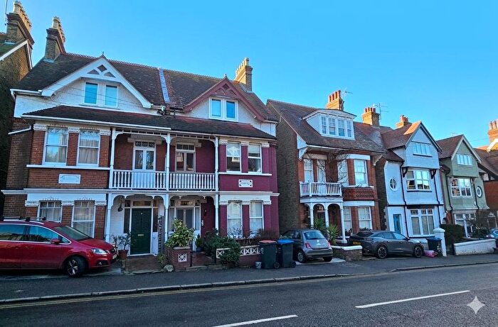 1 Bedroom Flat To Rent In Queens Road, Broadstairs, CT10