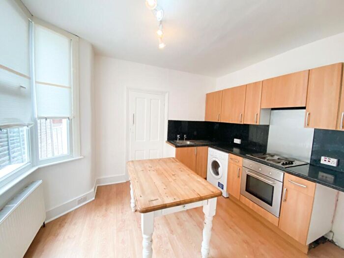 3 Bedroom Terraced House For Sale In Woodville Road, London, E18