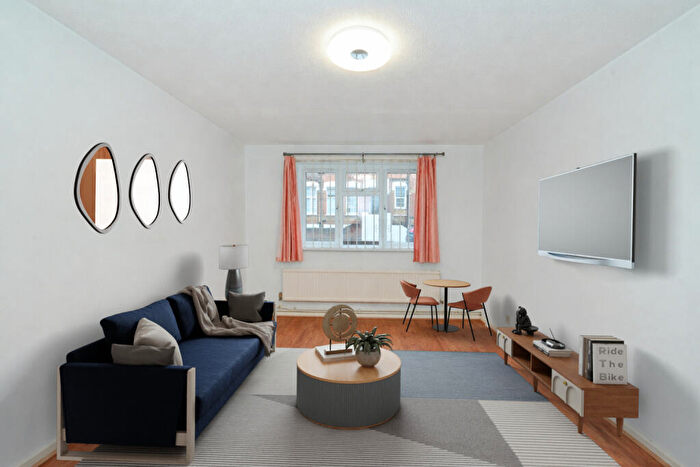 1 Bedroom Apartment For Sale In Willesden Lane, London, NW6