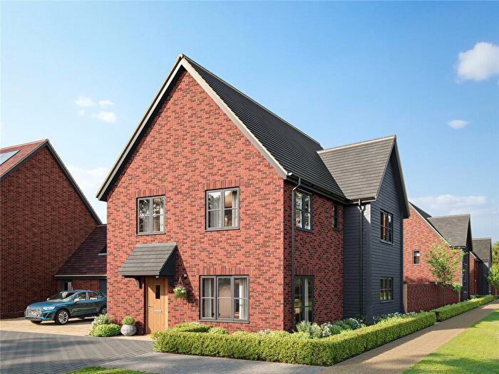 3 Bedroom Detached House For Sale In Brookwood Road, Petersfield, Hampshire, GU31