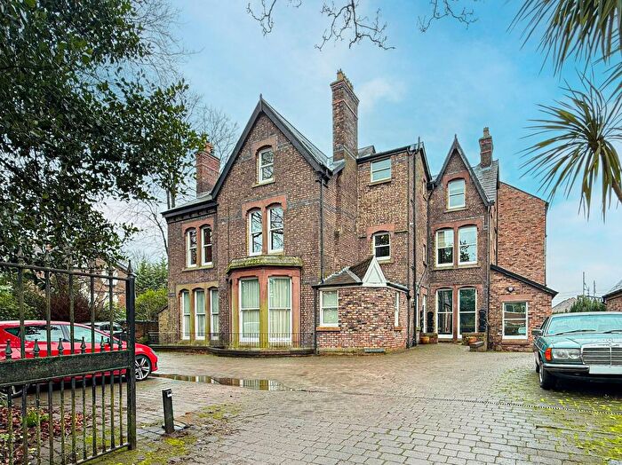 2 Bedroom Flat For Sale In Elmsley Road, Liverpool, L18