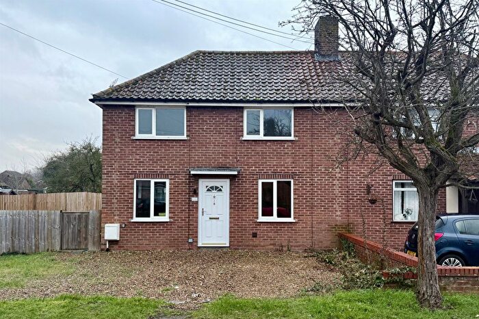 3 Bedroom Semi Detached House For Sale In Junction Road, Mildenhall, Bury St. Edmunds, IP28