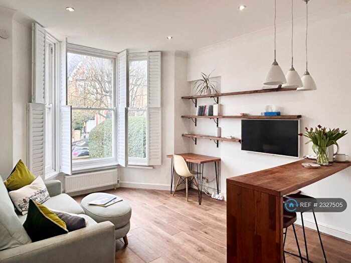 1 Bedroom Flat To Rent In Therapia Road, London, SE22