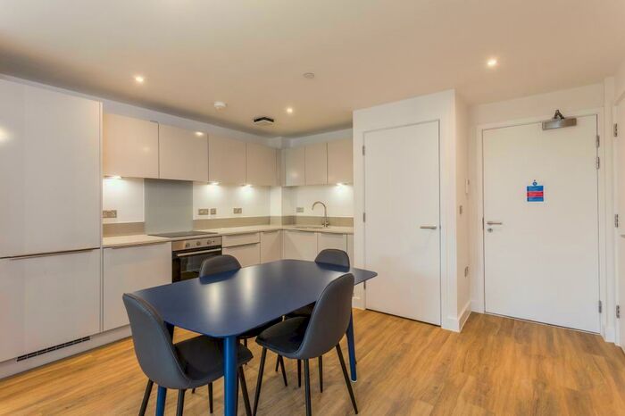 2 Bedroom Apartment To Rent In Solstice Apartments, Silbury Boulevard Milton Keynes, MK9