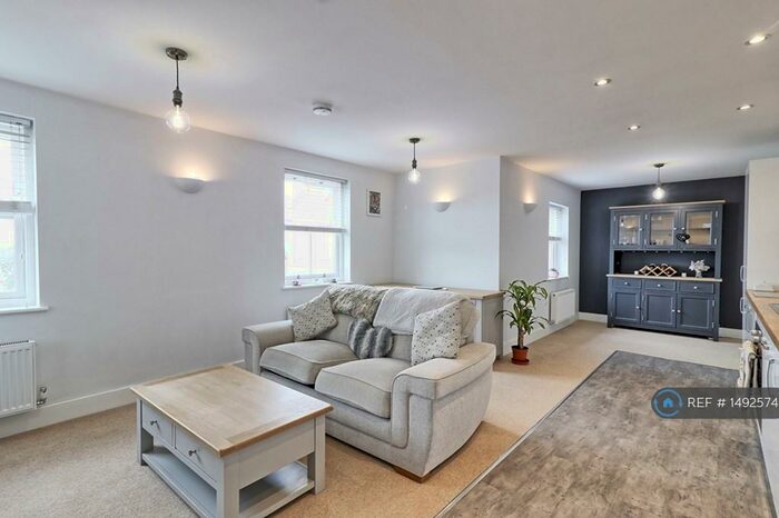 1 Bedroom Flat To Rent In Lyttleton House, Chelmsford, CM1