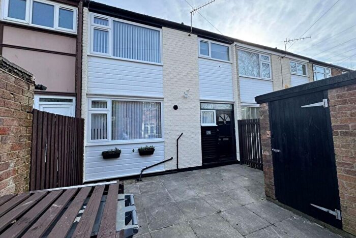 3 Bedroom Terraced House For Sale In Edgemoor Close, Prenton, CH43