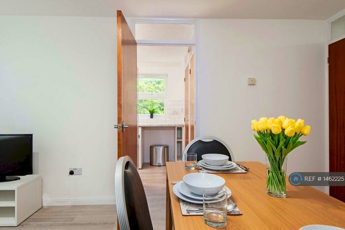 1 Bedroom Flat To Rent In Barker Drive, London, NW1